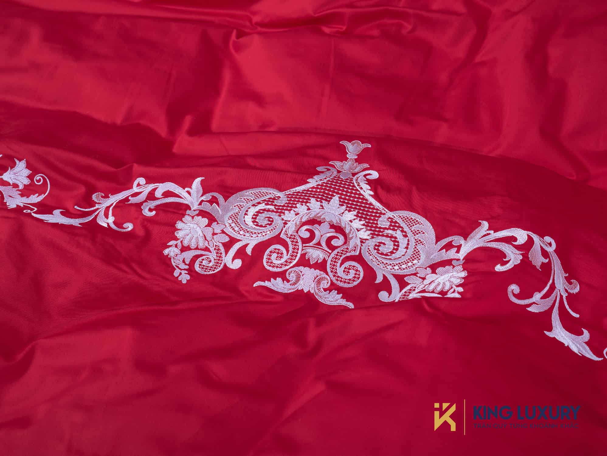 Cổ điển đỏ